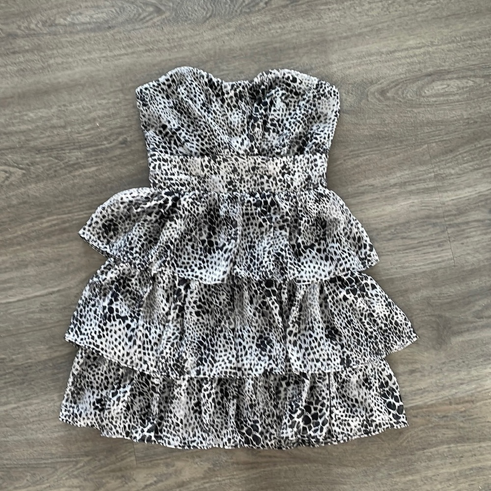 DO+BE black and White Mini Strapless Cocktail Dress